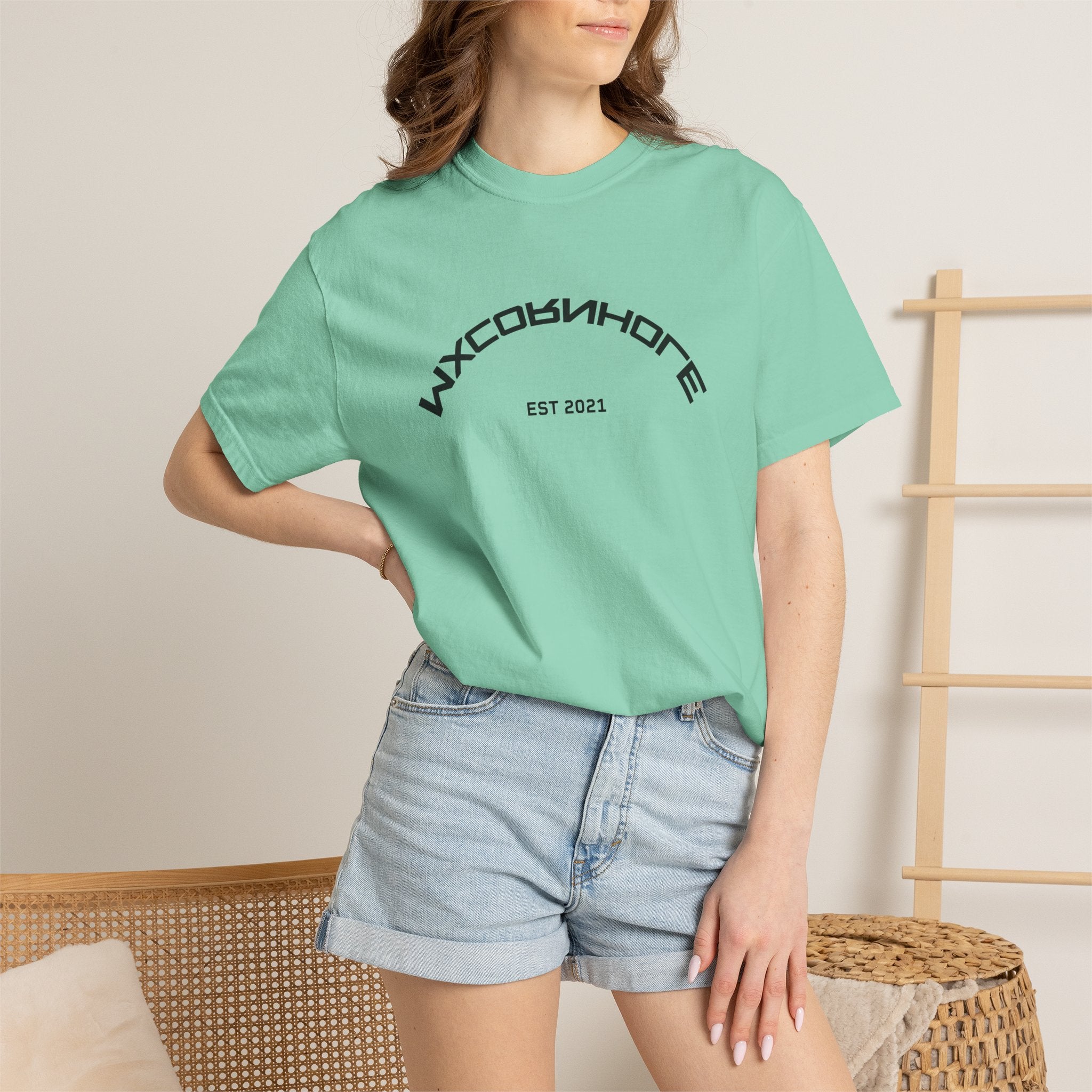 UPSIDEDOWN  - T-shirt